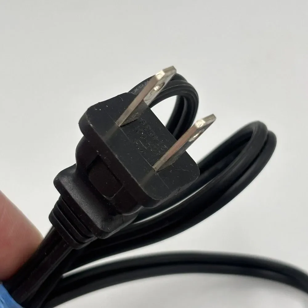 OEM AC Adapter  AD - 101ADT Power Supply Input 120VAC 60hz 18W Output‎ 10VDC